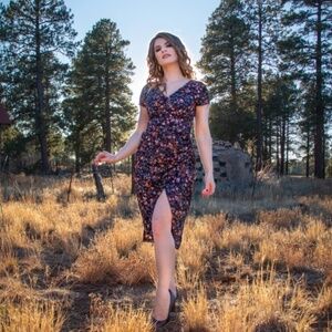 🌸 Abercrombie & Fitch Black Floral Midi Dress • NWT • Medium